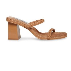New in box- Steve Madden Bora Sandal- Tan color